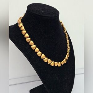 Vintage Anne Klein AK Matte Gold Heart Link Necklace Toggle Chunky Statement